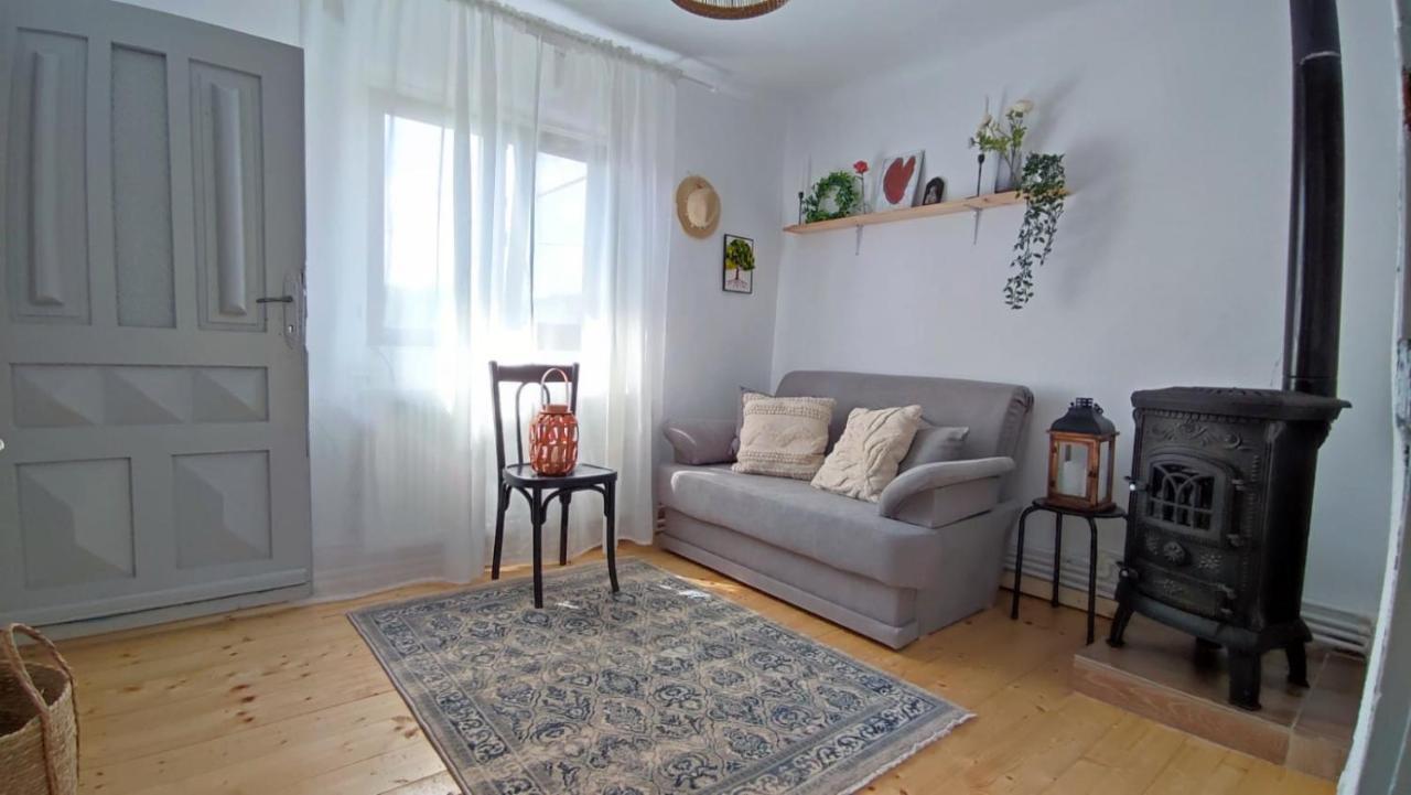 La Casuta Villa Fieni Ngoại thất bức ảnh